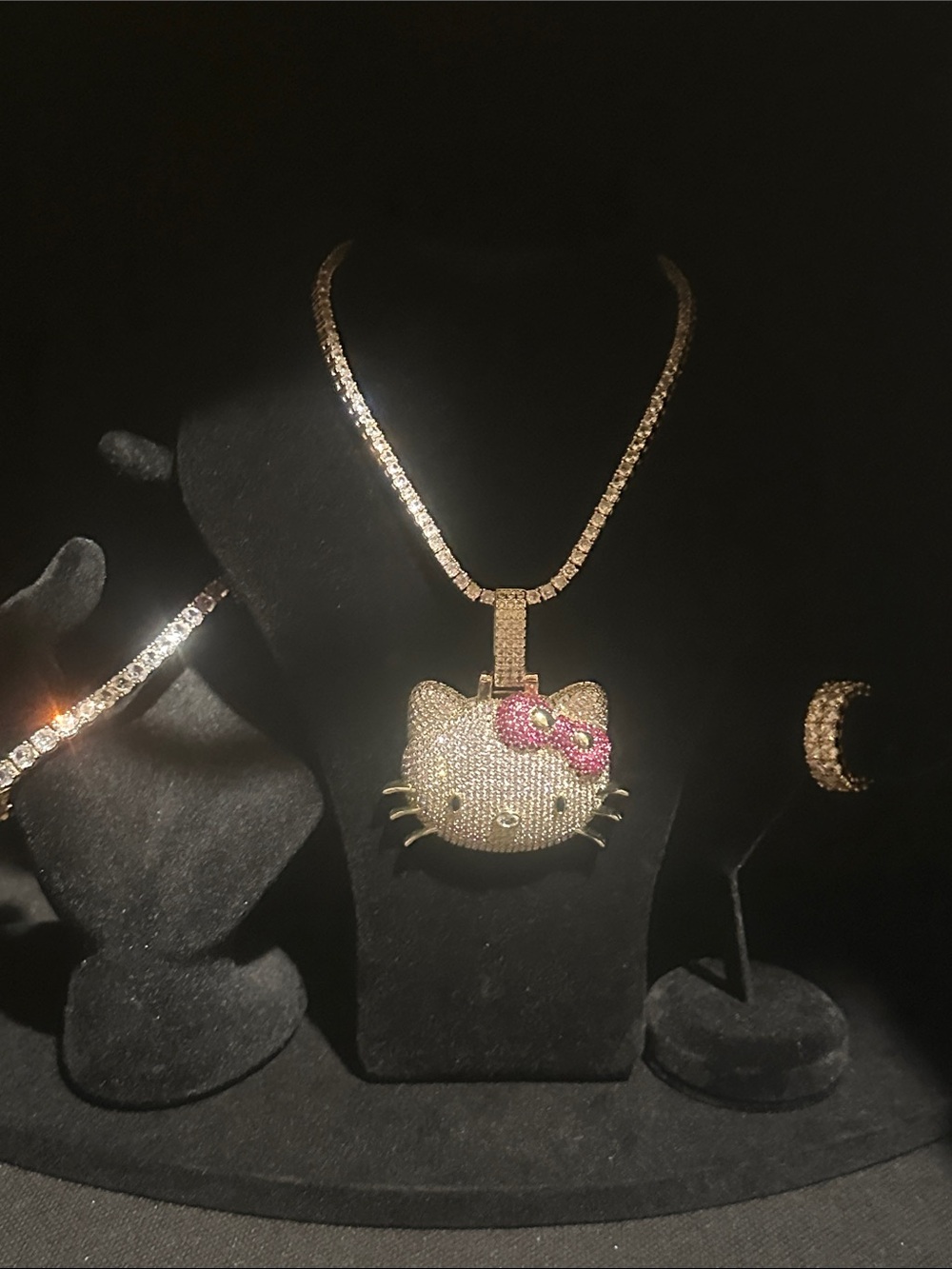 Gold Hello Kitty Crystal Pendant Necklace with Pink Bow